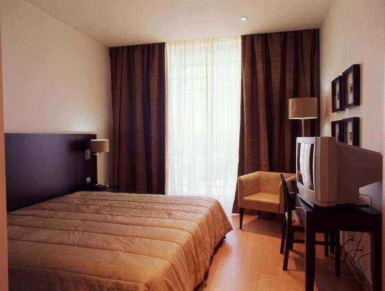 B&B Hotel Cantanhede Coimbra Екстериор снимка